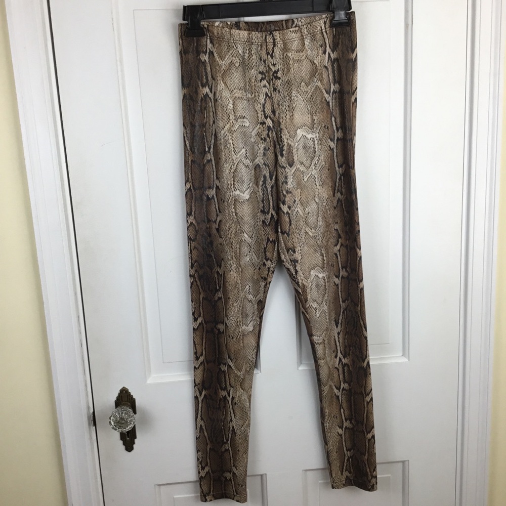 Nordstrom Snakeskin Print Leggings Size M